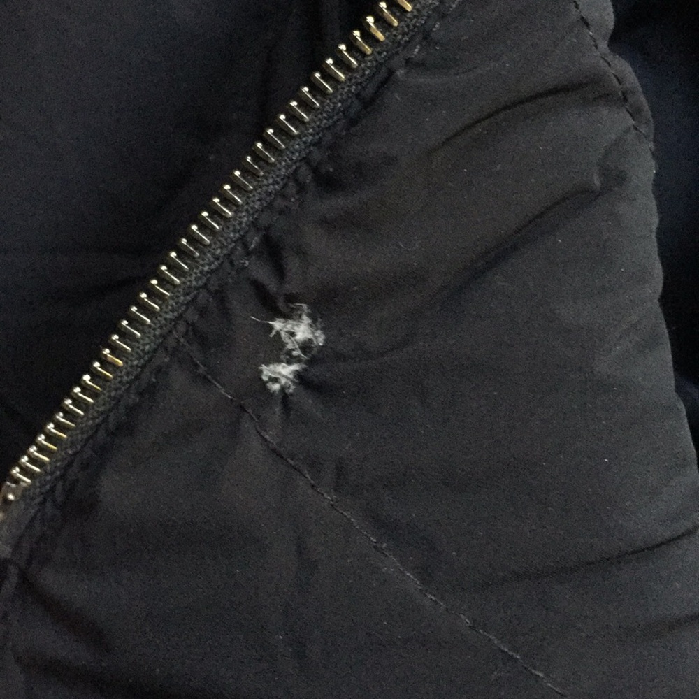 Moncler Barge Quilted Down coat - Picture 13 of 15